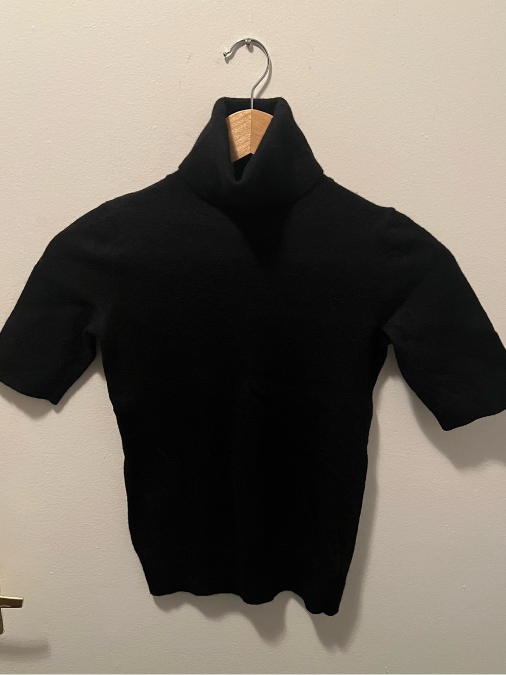 ✨ Halston 100% Extra Fine Merino Wool Turtleneck Sweater Black S